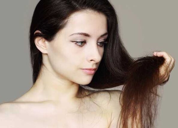 Ξηρά μαλλιά